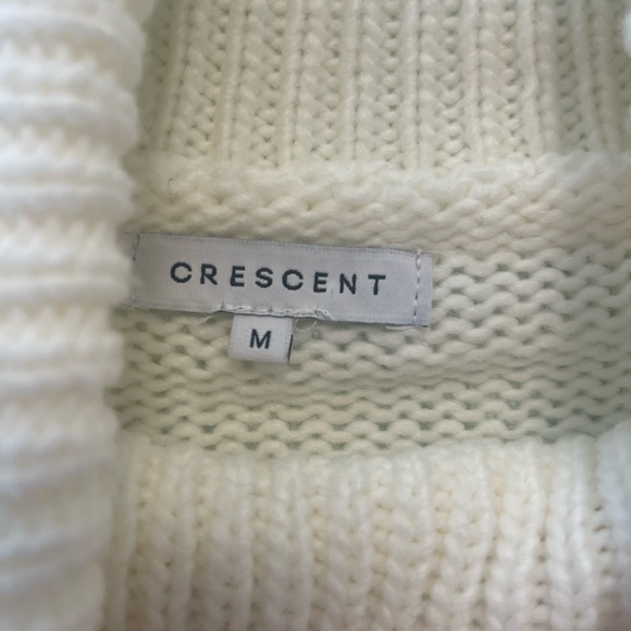 Crescent Fringe Sweater - Picture 4 of 4